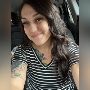 Meet your Posher, Becca